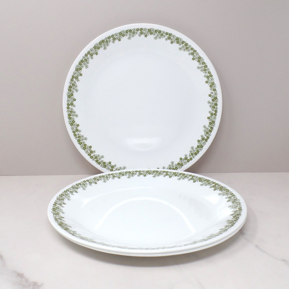 Vintage Corelle Dinner Plates, Spring Blossom Crazy Daisy, Set of 3